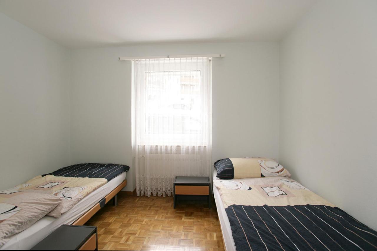 Apartments Haus Quelle ลอยเคอร์บัด ภายนอก รูปภาพ