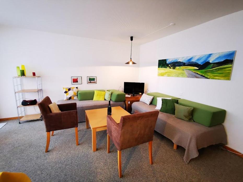 Apartments Haus Quelle ลอยเคอร์บัด ภายนอก รูปภาพ