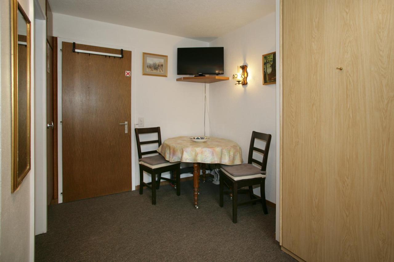 Apartments Haus Quelle ลอยเคอร์บัด ภายนอก รูปภาพ